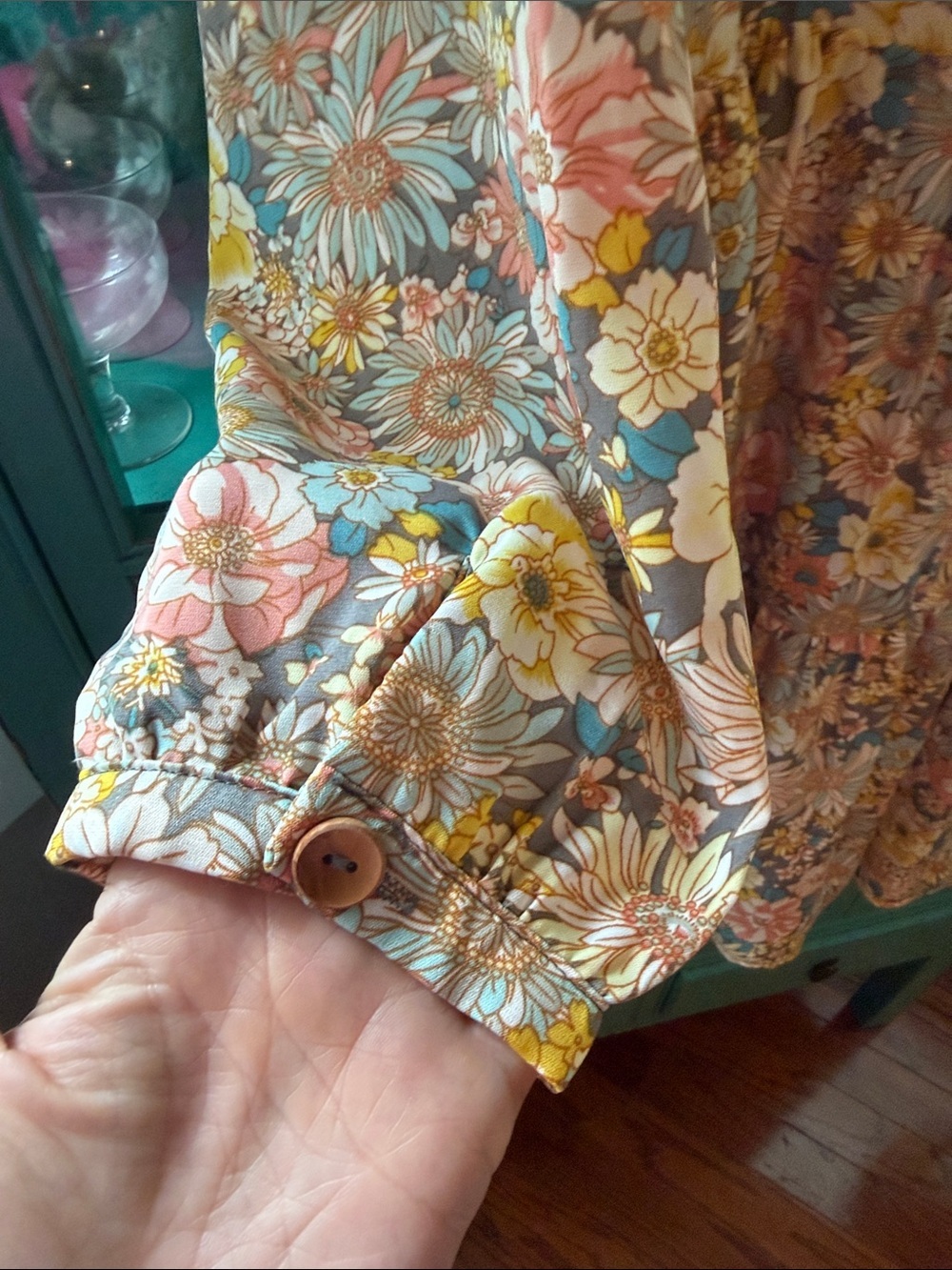 Metro Floral Tiered Long-Sleeve Babydoll Dress - Peach Multi EUC - Picture 5 of 8